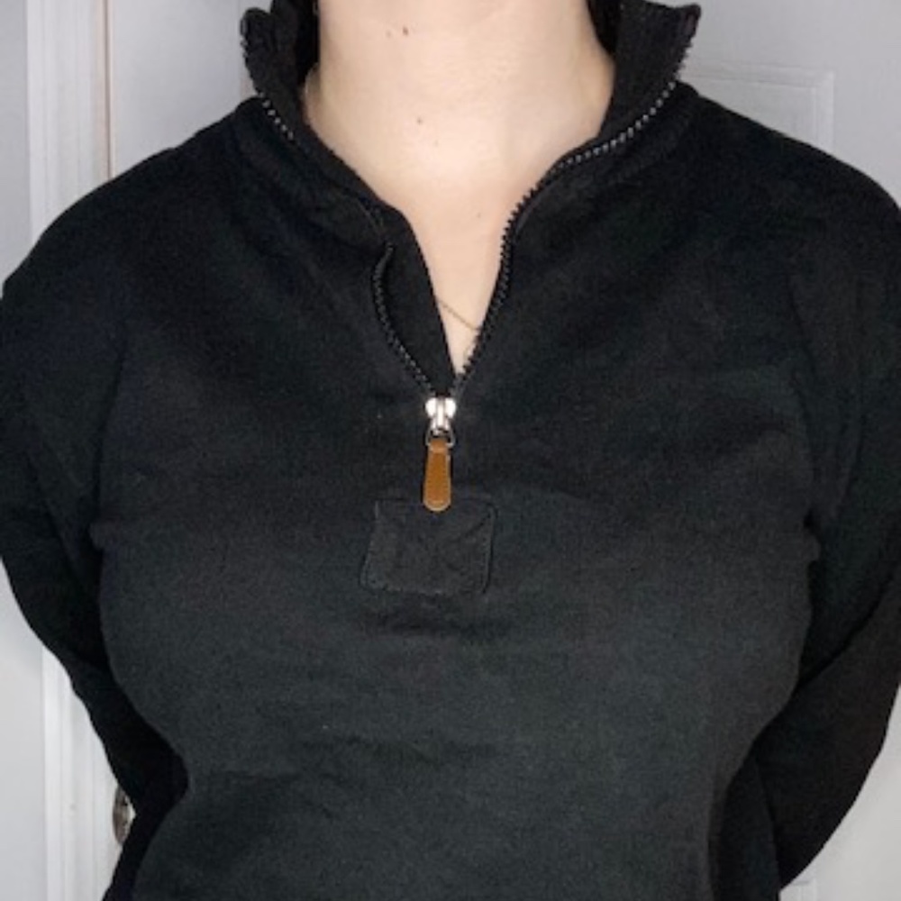Small, black MAX Quarter zip